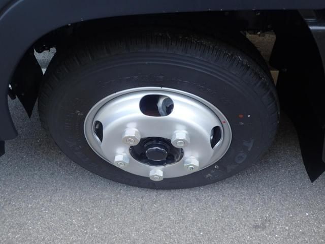 MITSUBISHI CANTER 2025 Image 31