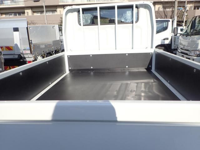 MITSUBISHI CANTER 2025 Image 31