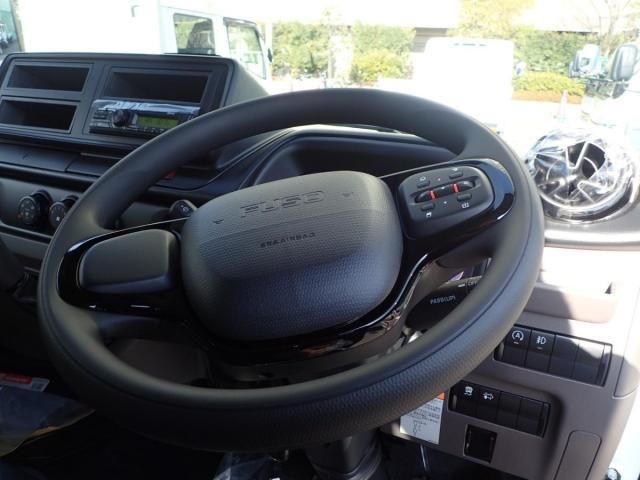 MITSUBISHI CANTER 2025 Image 31