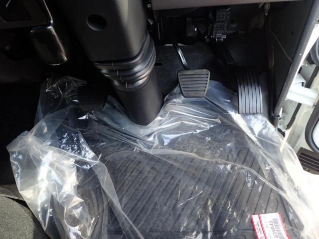 MITSUBISHI CANTER 2025 Image 31