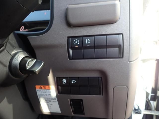 MITSUBISHI CANTER 2025 Image 31