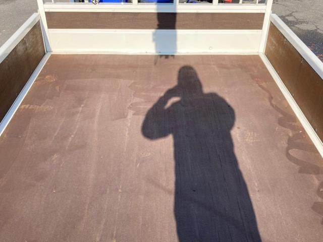 HINO DUTRO 2023 Image 31