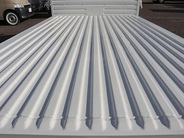 MAZDA BONGO TRUCK 2WD 2016 Image 31