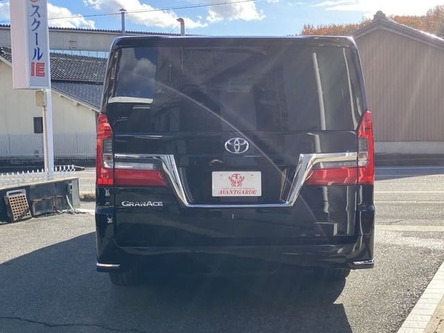 TOYOTA GRANACE 2020 Image 31