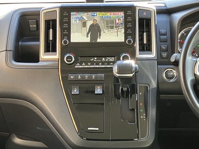 TOYOTA GRANACE 2020 Image 31