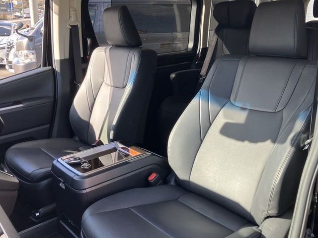 TOYOTA GRANACE 2020 Image 31