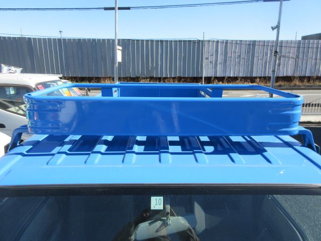 ISUZU  2013 Image 31