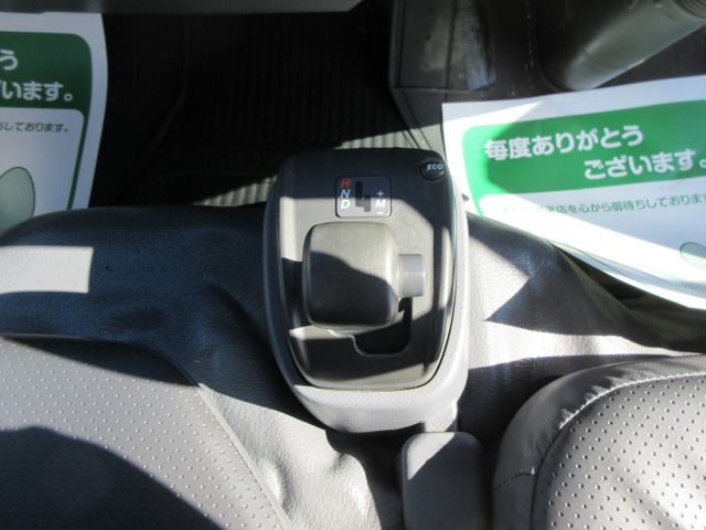 ISUZU  2013 Image 31
