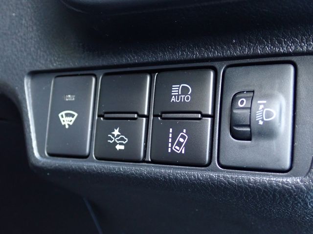 TOYOTA COROLLA FIELDER 4WD 2018 Image 31