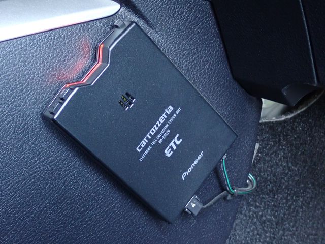 TOYOTA COROLLA FIELDER 4WD 2018 Image 31