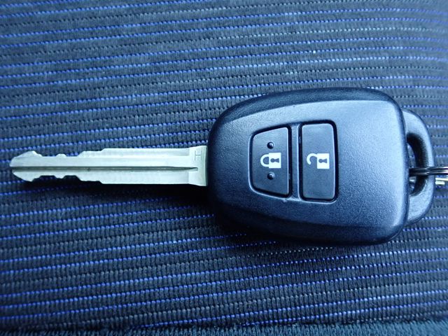 TOYOTA COROLLA FIELDER 4WD 2018 Image 31