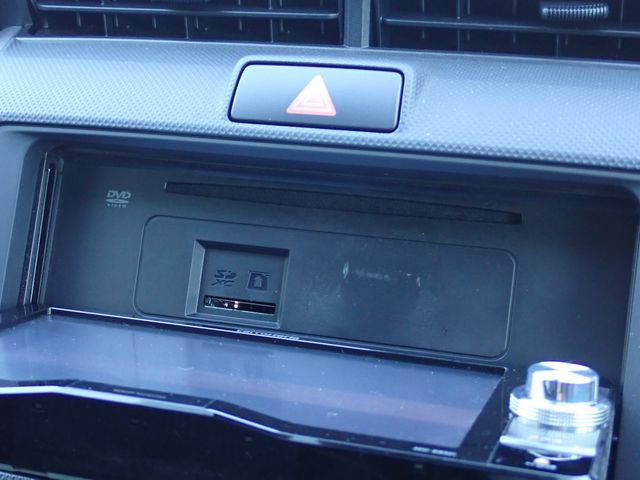 TOYOTA COROLLA FIELDER 4WD 2018 Image 31