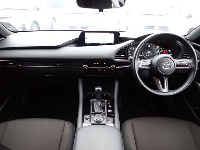 MAZDA 3 FASTBACK 2022 Image 31