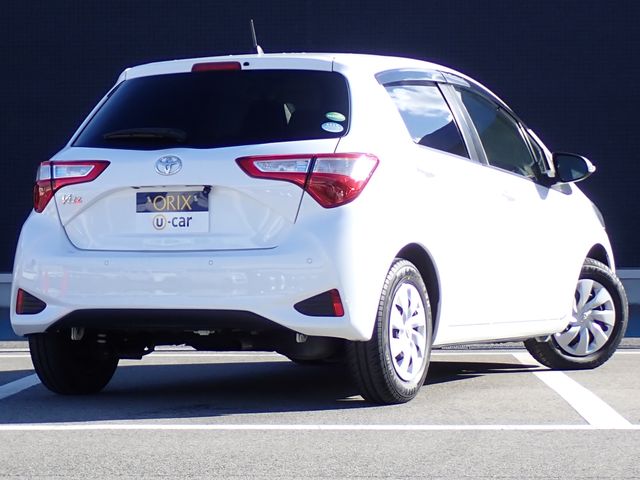 TOYOTA VITZ 2019 Image 31