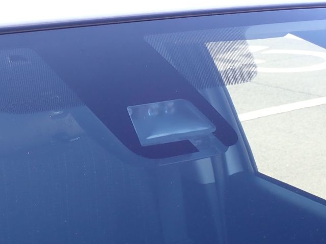 TOYOTA VITZ 2019 Image 31