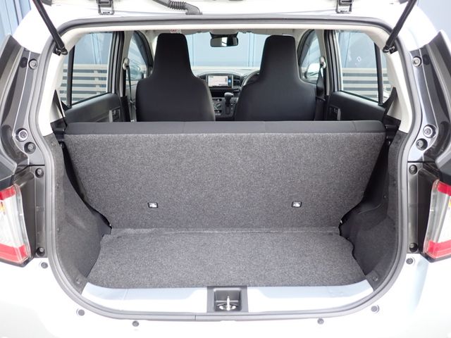 DAIHATSU MIRA E:S 2023 Image 31