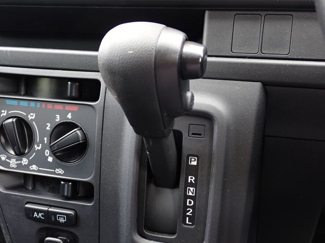 DAIHATSU HIJET CARGO 2019 Image 31