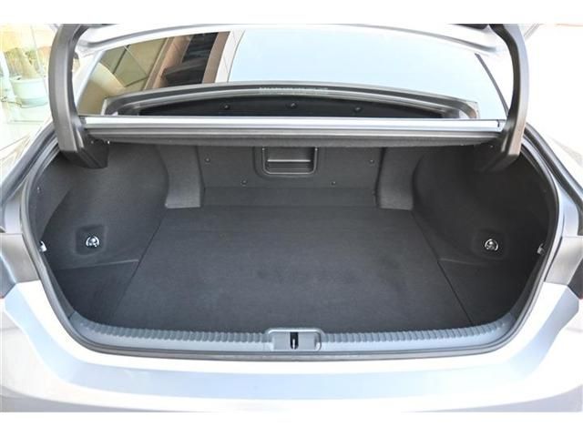 TOYOTA LEXUS ES300H 2022 Image 31