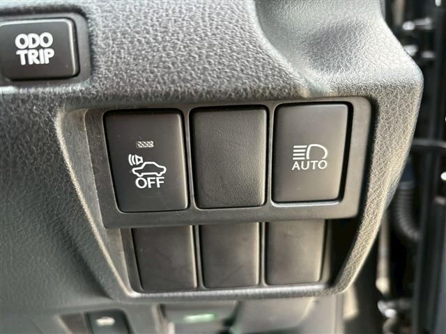 TOYOTA LEXUS IS300H 2016 Image 31