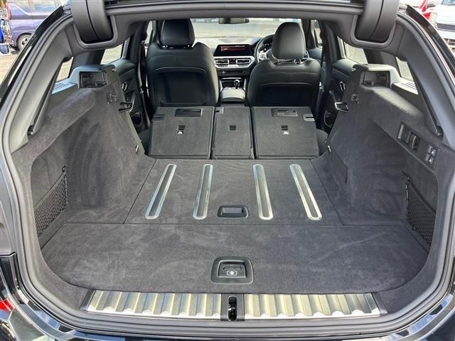 BMW 3SERIES TOURING 2022 Image 31