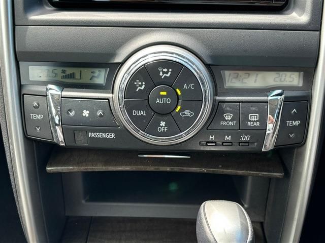 TOYOTA MARK X 2015 Image 31