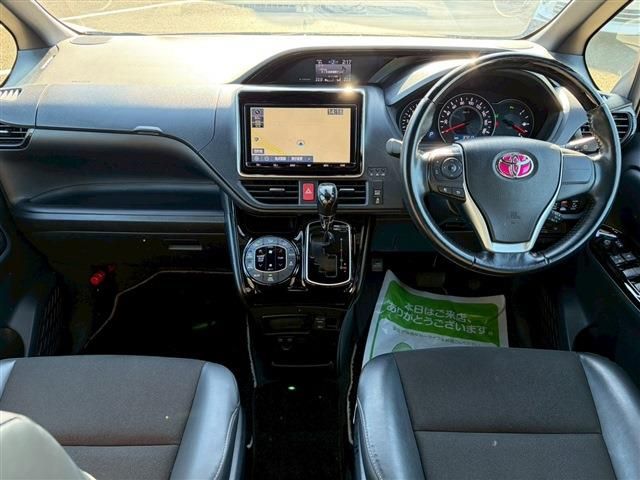 TOYOTA NOAH 2021 Image 31