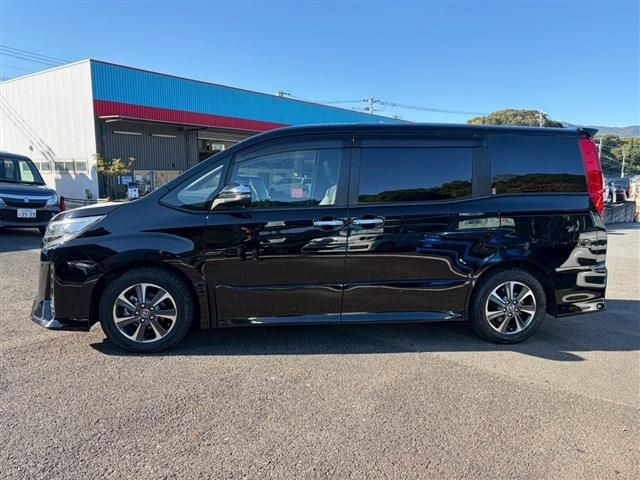 TOYOTA NOAH 2021 Image 31