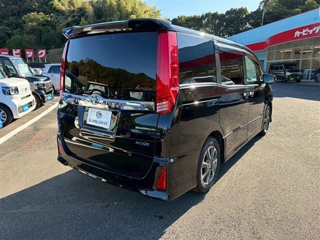 TOYOTA NOAH 2021 Image 31