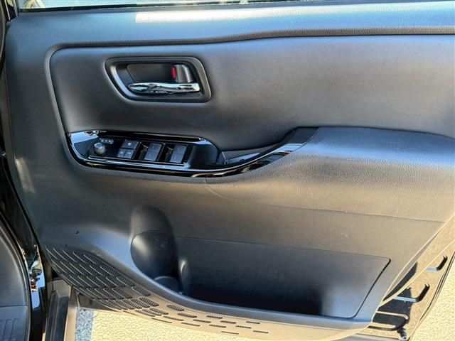 TOYOTA NOAH 2021 Image 31