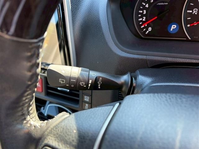 TOYOTA NOAH 2021 Image 31