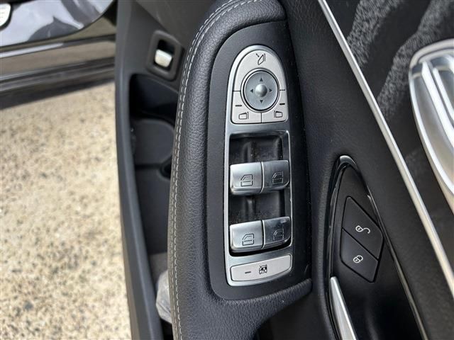 MERCEDES BENZ C CLAS 2021 Image 31