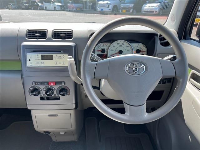 TOYOTA PIXIS SPACE 2016 Image 31