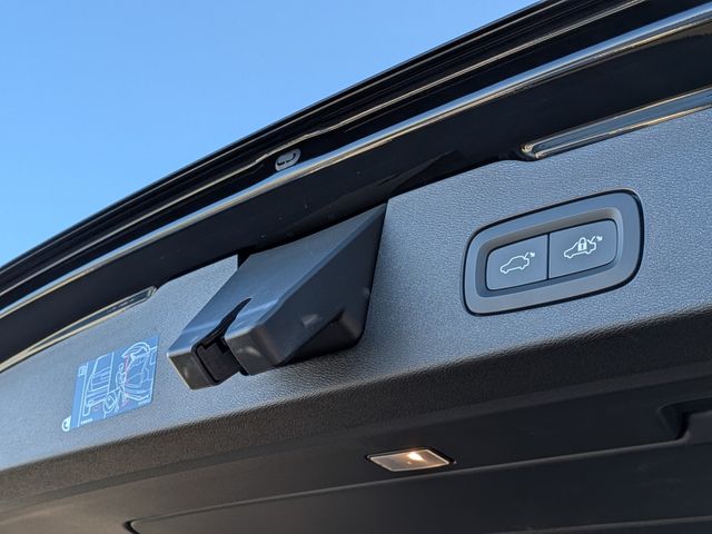 VOLVO V60 CROSS COUN 2024 Image 31