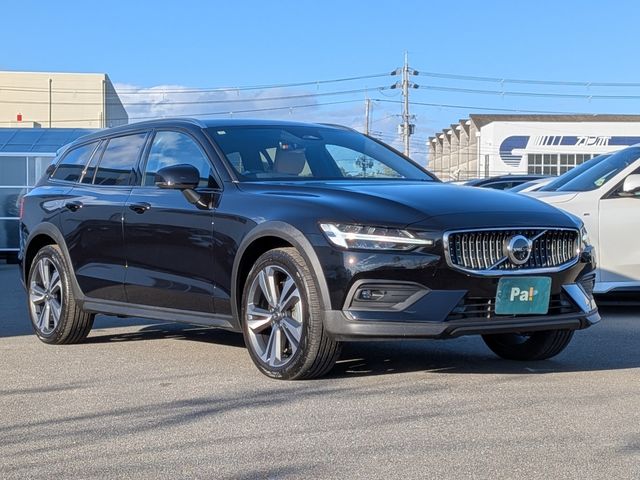 VOLVO V60 CROSS COUN 2024 Image 31