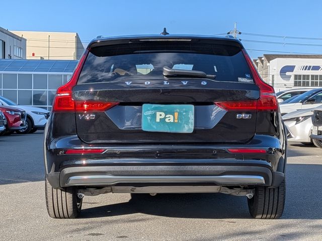 VOLVO V60 CROSS COUN 2024 Image 31