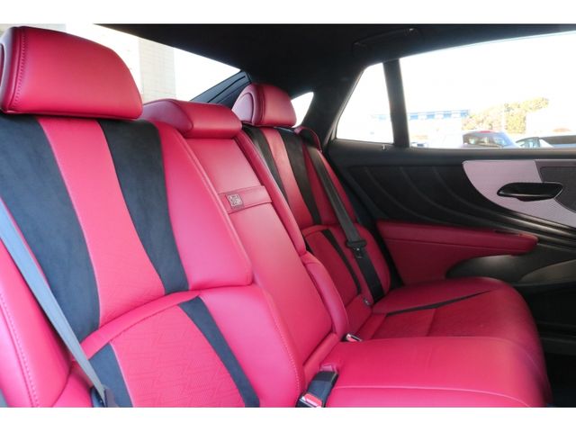 TOYOTA LEXUS LS500 2019 Image 31