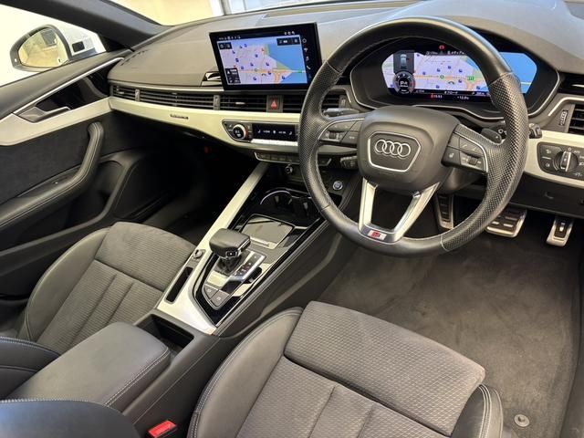 AUDI A4 AVANT 2023 Image 31