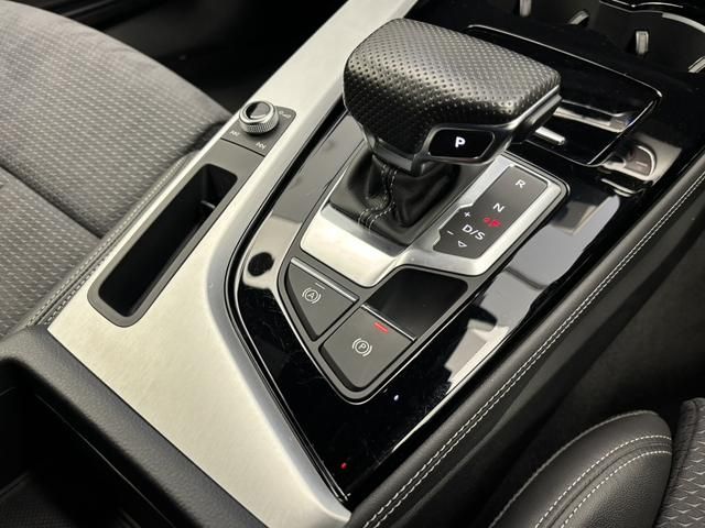 AUDI A4 AVANT 2023 Image 31