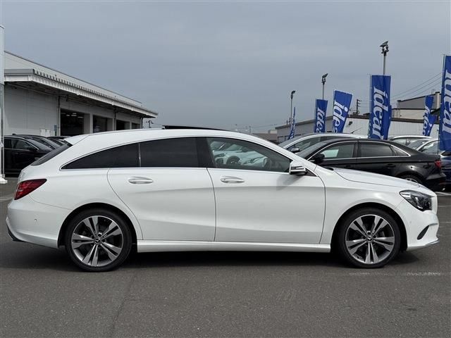 MERCEDES BENZ CLA SH 2018 Image 31