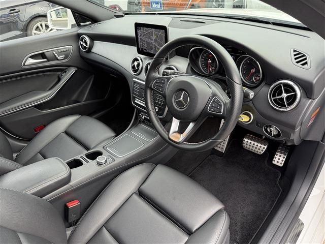 MERCEDES BENZ CLA SH 2018 Image 31
