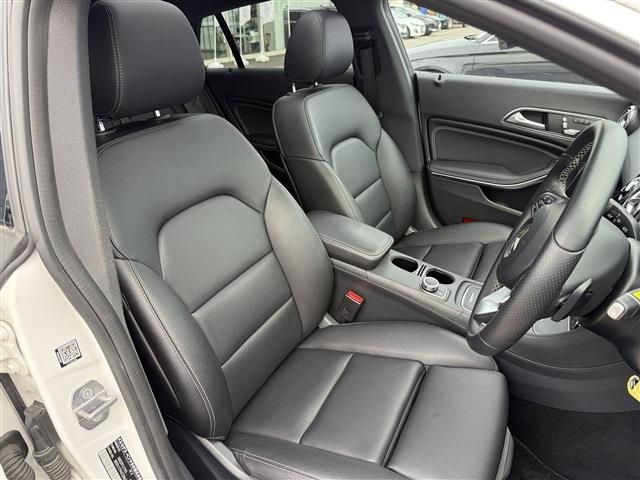 MERCEDES BENZ CLA SH 2018 Image 31