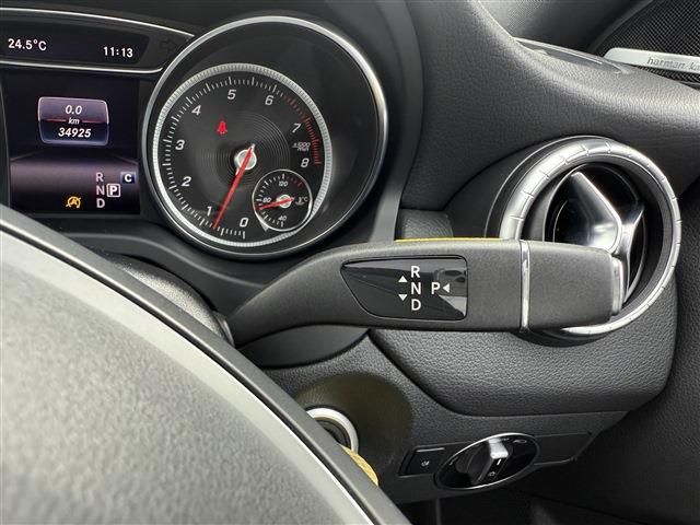 MERCEDES BENZ CLA SH 2018 Image 31