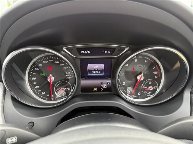 MERCEDES BENZ CLA SH 2018 Image 31