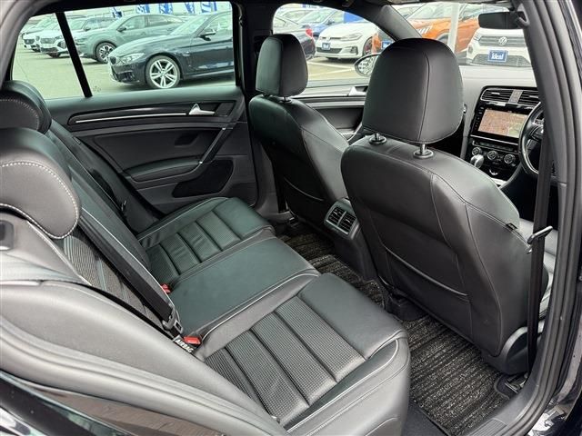 VOLKSWAGEN GOLF R 2017 Image 31