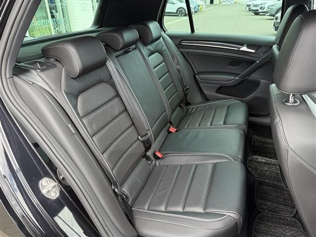 VOLKSWAGEN GOLF R 2017 Image 31