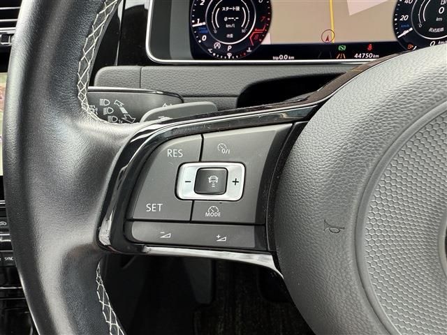 VOLKSWAGEN GOLF R 2017 Image 31