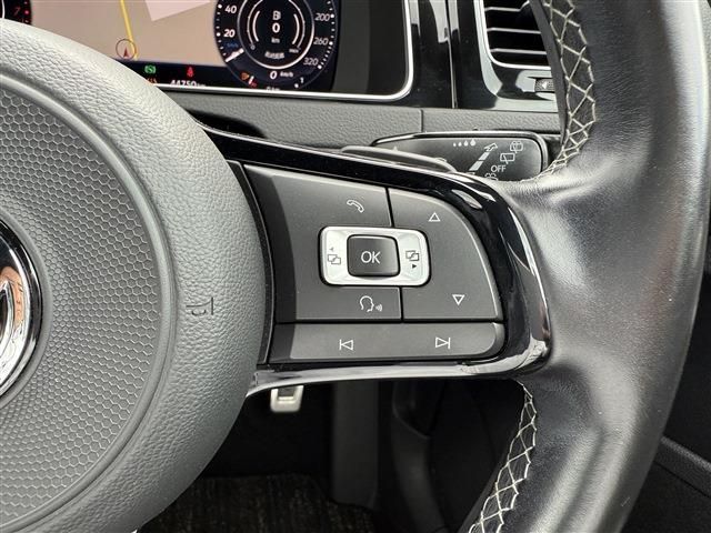 VOLKSWAGEN GOLF R 2017 Image 31