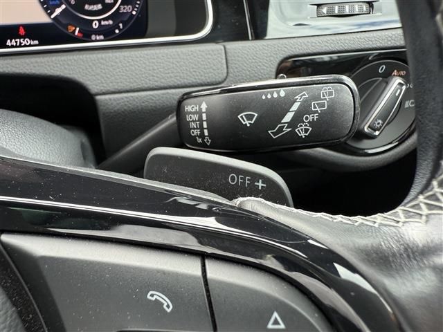 VOLKSWAGEN GOLF R 2017 Image 31