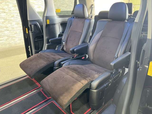 TOYOTA ALPHARD 2013 Image 31