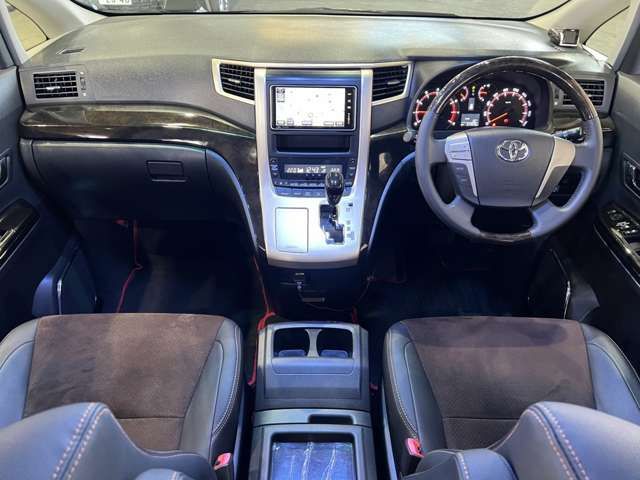 TOYOTA ALPHARD 2013 Image 31